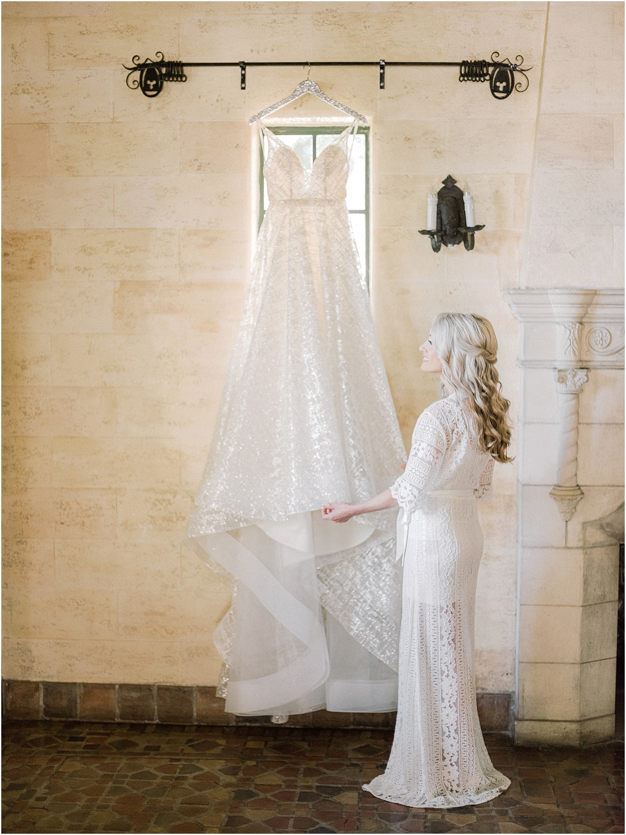 Bride getting ready at The Powel Crosley Estate wedding venue in Sarasota, Florida 
