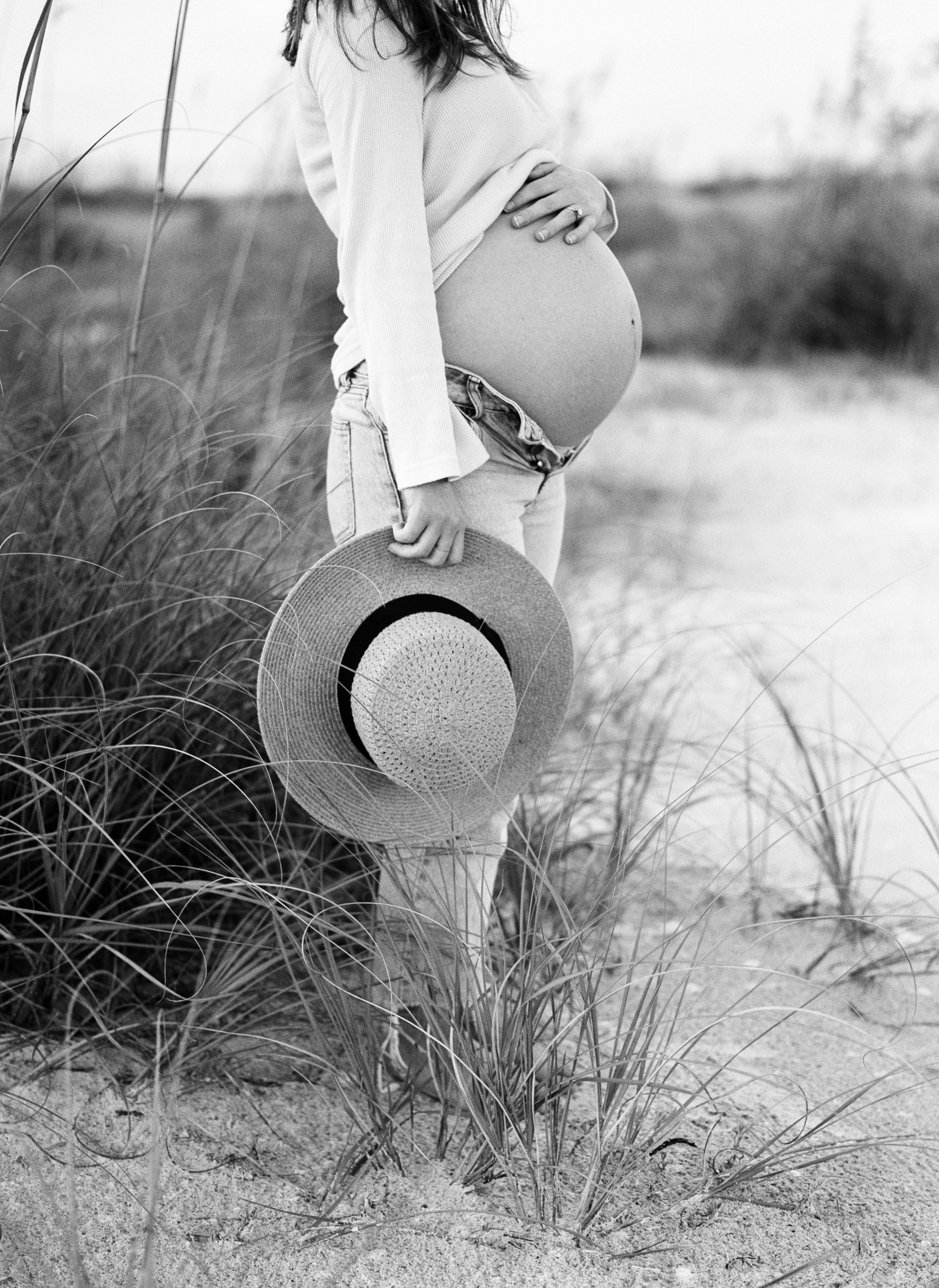 beach maternity photos, Anna Maria island photographer, bean point, sarasota photographer 