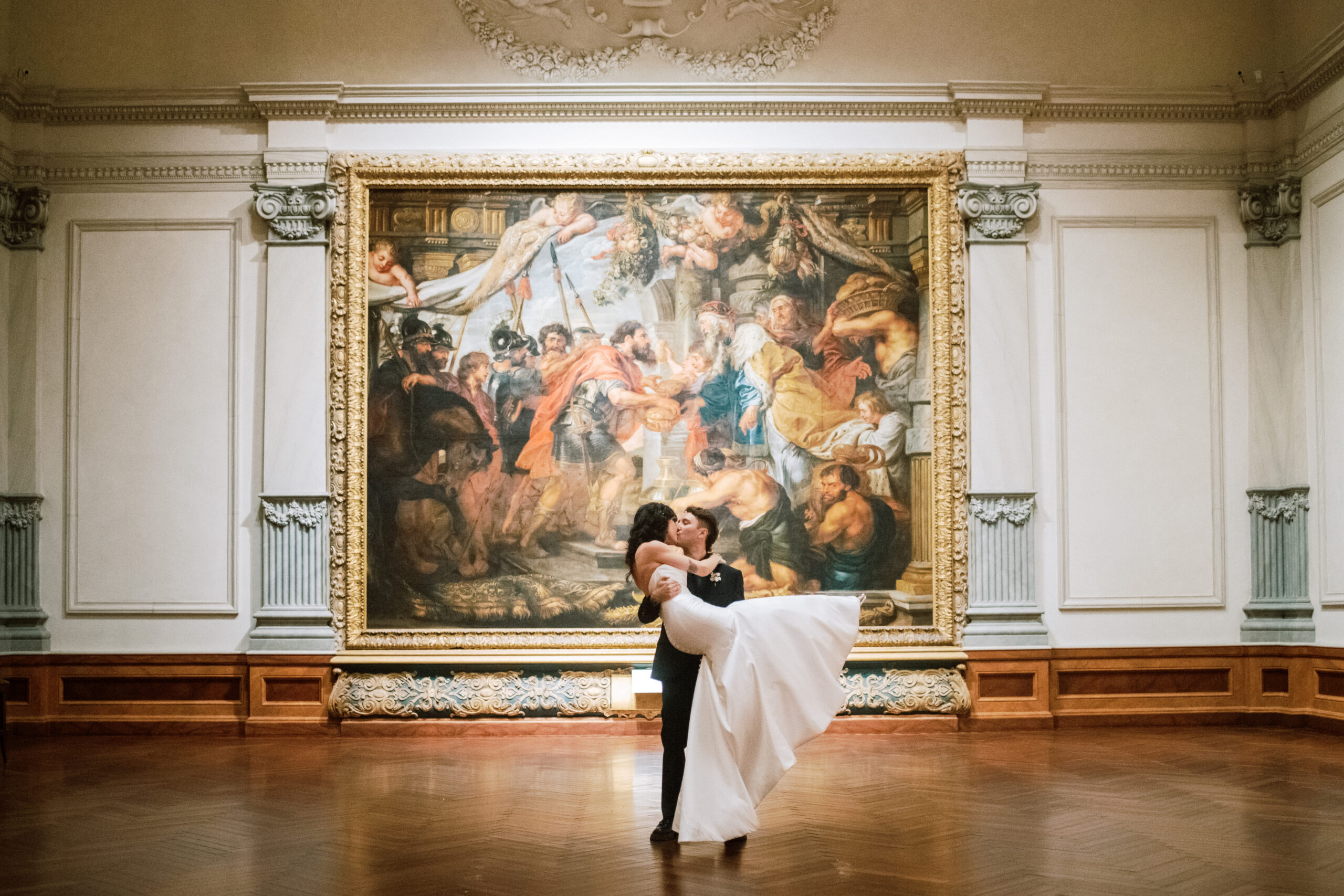 art museum wedding photos 